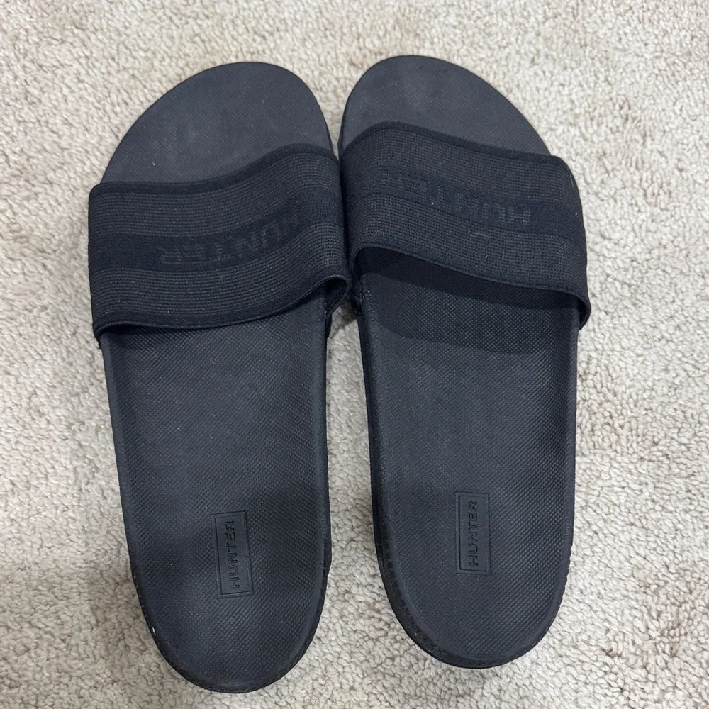 Hunter All-Black Slide Sandals